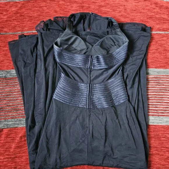 Navy Vintage Cache Halter Gown - Picture 5 of 13